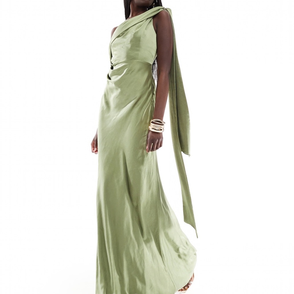 Chic Olive One-Shoulder Gown